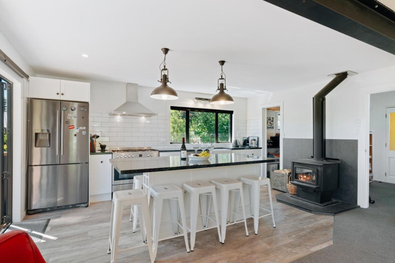 Views On Parry - Lake Hawea Holiday Home المظهر الخارجي الصورة